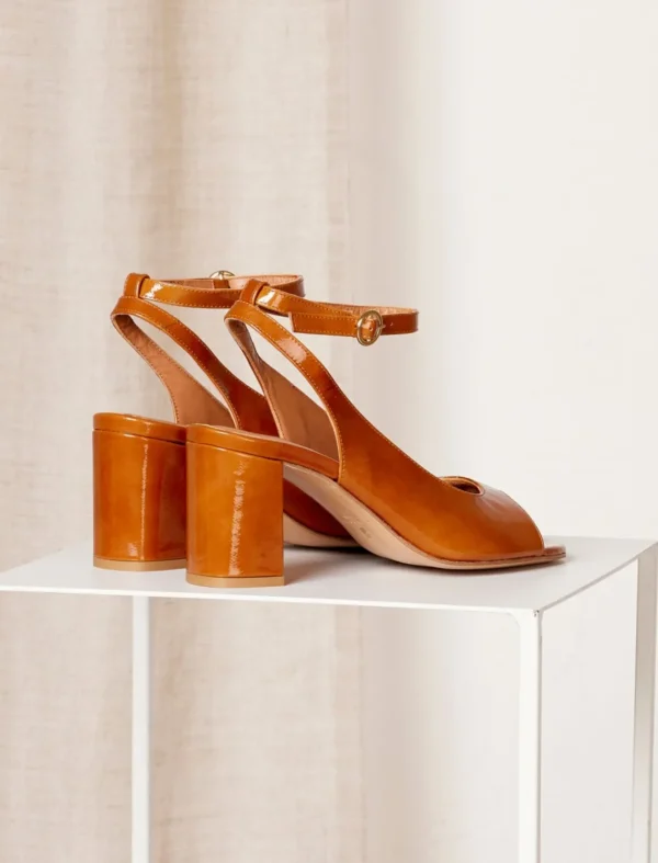 Pied de Biche Sandales>Joanna Cognac Verni