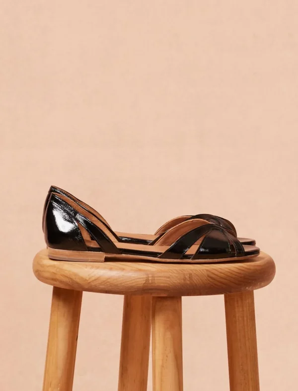 Pied de Biche Sandales>Lison Noir Verni